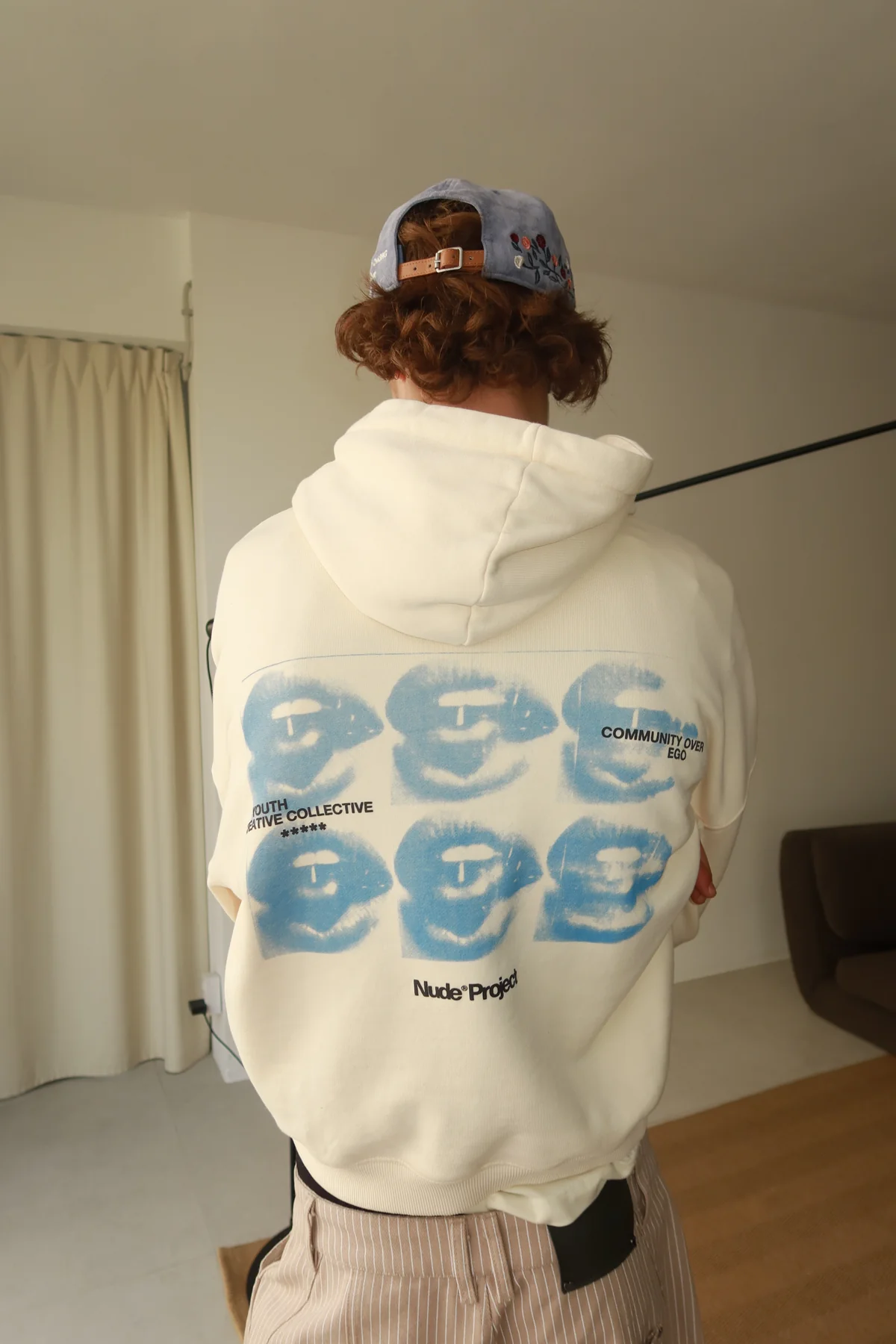 Lips Hoodie - Image 2