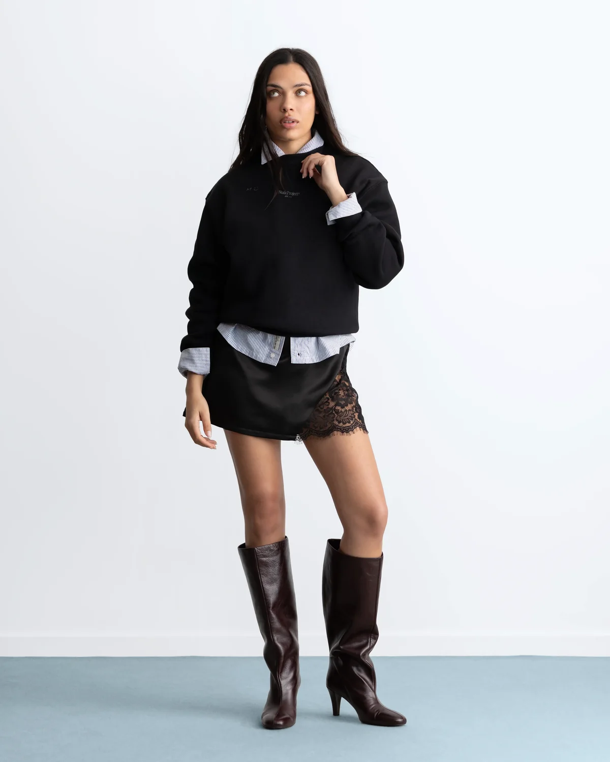 Global Soon Sweatshirt - Image 4